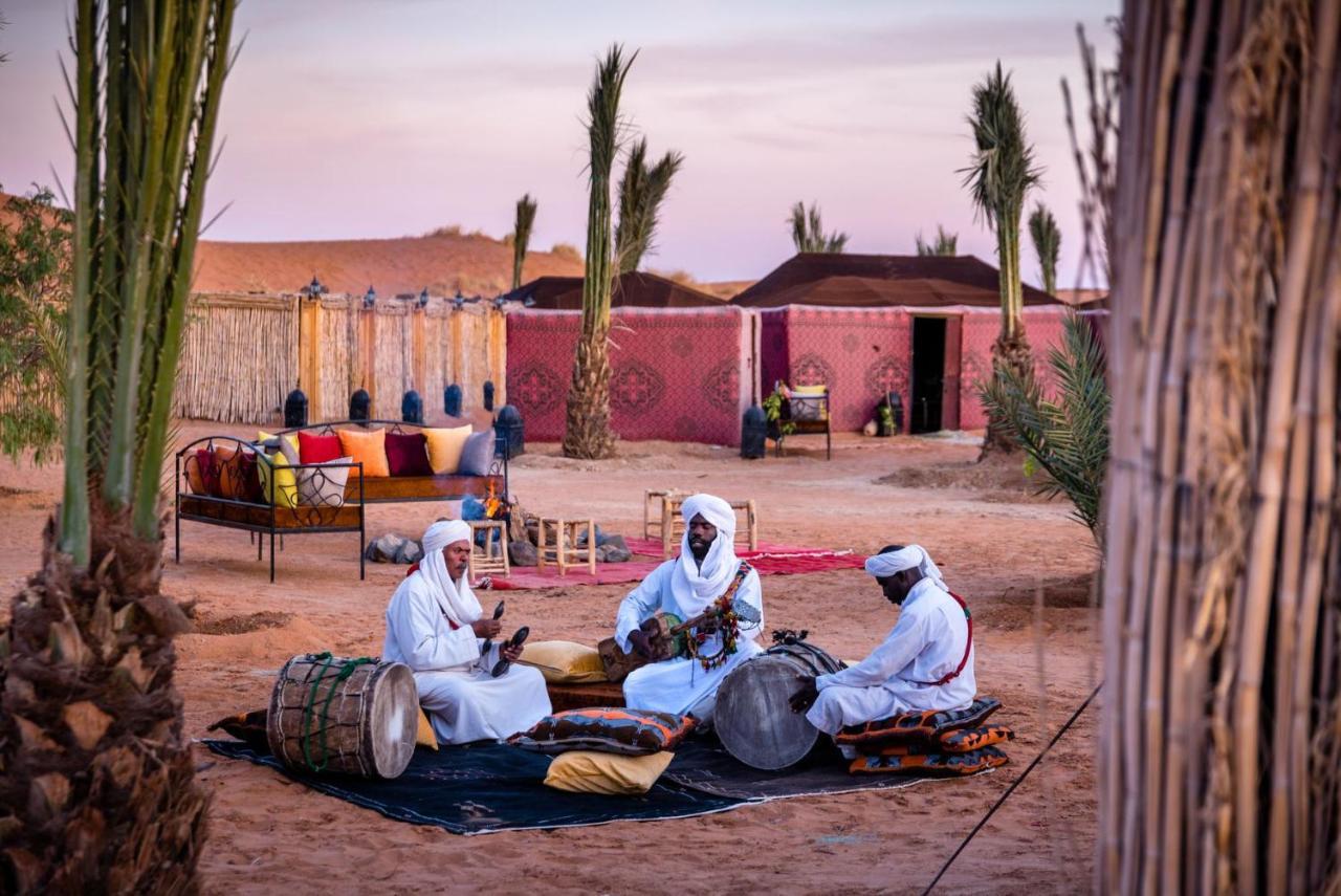 Ali & Sara'S Desert Palace Merzouga Exterior foto